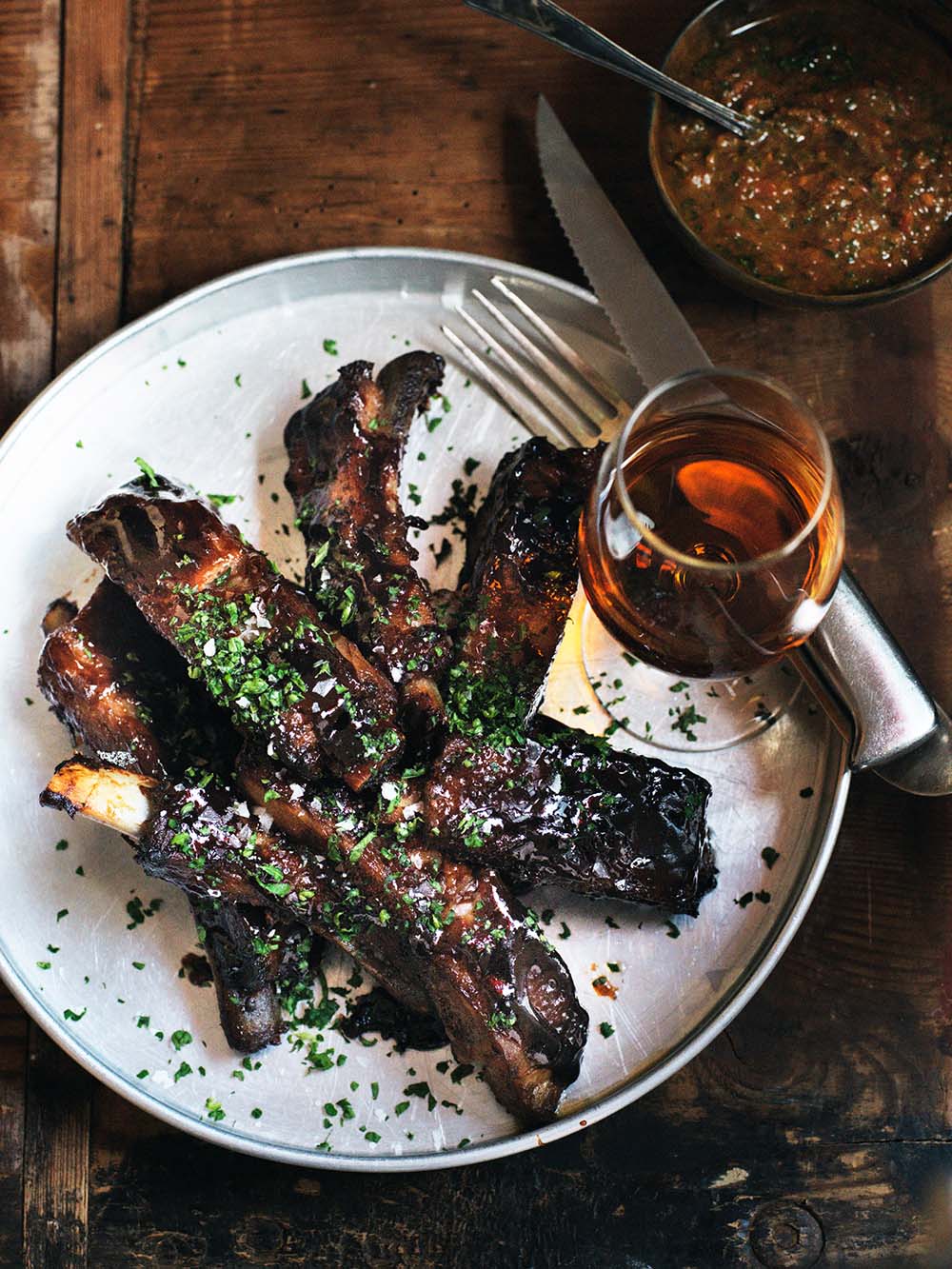 SPARERIBS WITH HABANERO CHOCOLATE LIGHTNING AND TOMATO SALSA Chili